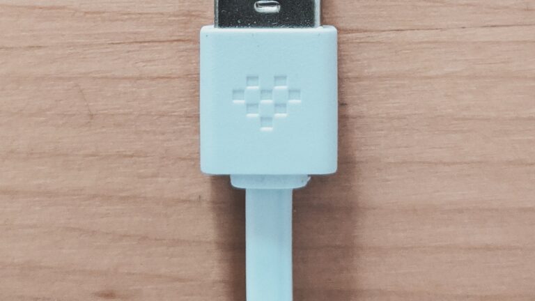 從 Yahoo Mail 帳戶鏈接和取消鏈接電子郵件