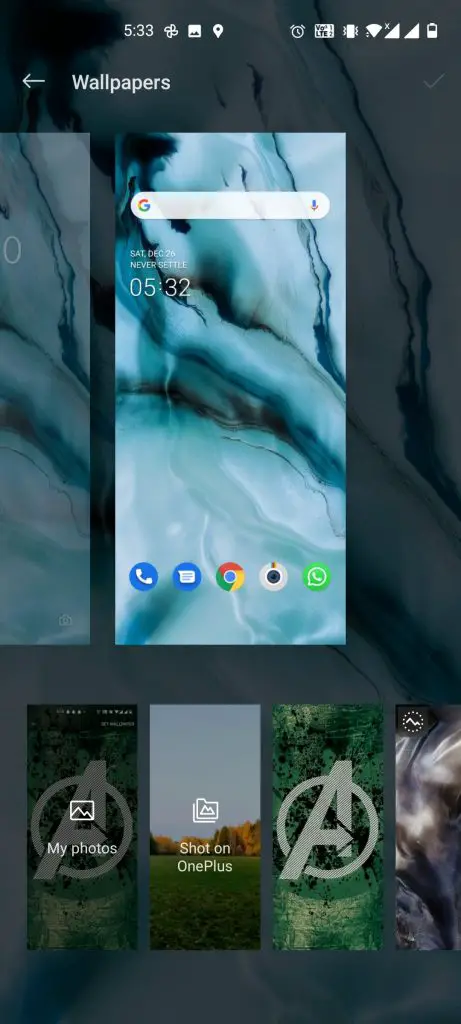 如何在 Android 上更改壁紙？